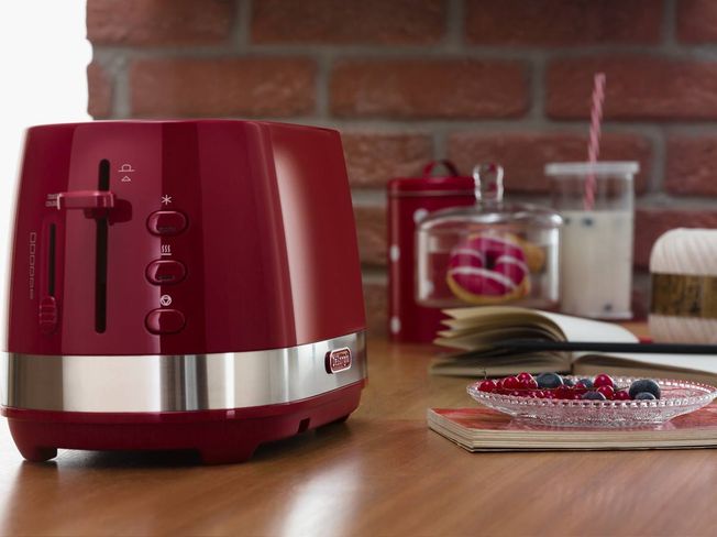 Delonghi Active Line 2 Slice Toaster Red (CTLA2103)